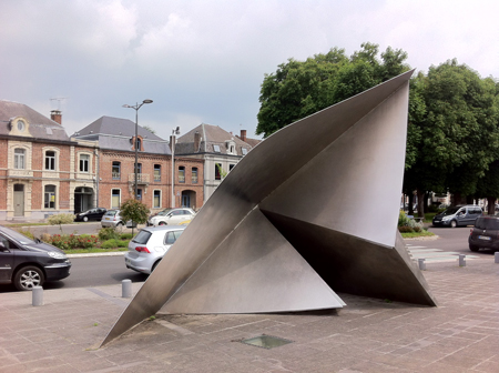 helene-vans-bethune-feuilles-blanches-pour-la-justice-sculpture-1998-11